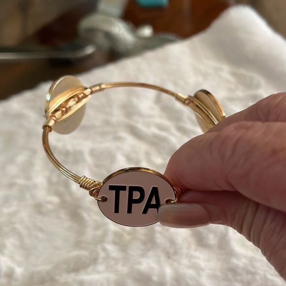 Tampa Bourbon a bowtie bangle - Picture 3 of 3